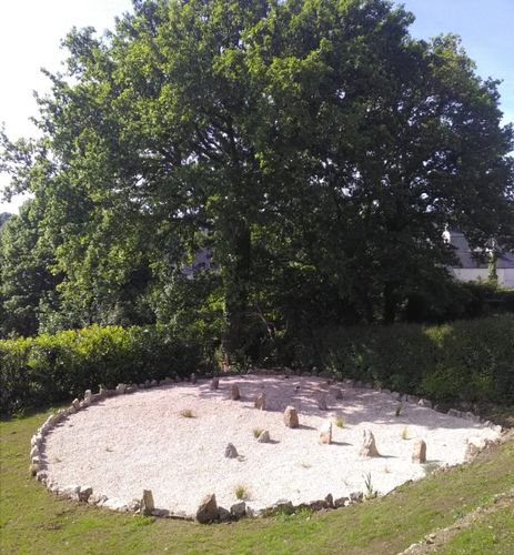 Autre Photo d'un site mégalithique par Alain Lucas à Landudec (cercle de pierres)